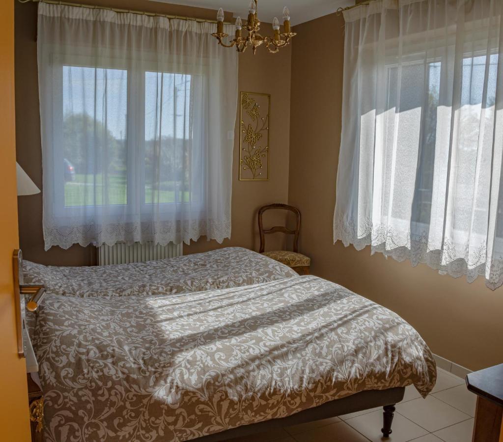 Paisible Maison Entiere 140M2 Avec Veranda Vue Sur La Campagne Renwez Ngoại thất bức ảnh
